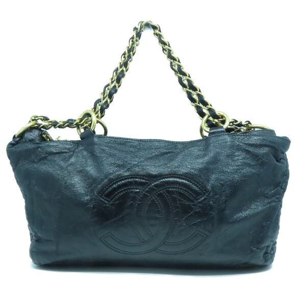 CHANEL Handbags - 💎✨BEAUTIFUL✨💎Authentic CHANEL CC Chain Shoulder Bag